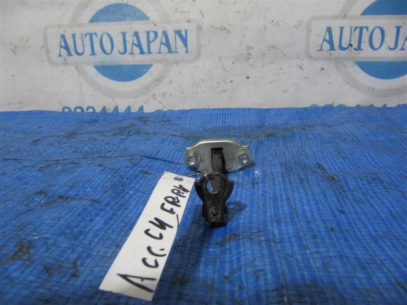 Ограничитель двери передний правый ACCORD CU8 / TSX 08-14 Ограничитель двери передний правый ACCORD CU8 / TSX 08-14