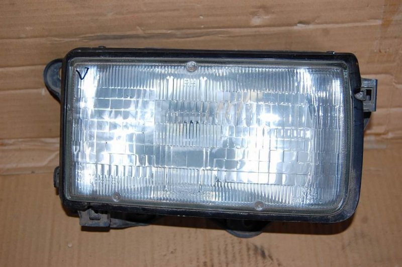 Фара передняя правая HONDA PASSPORT 93-02 Б/У