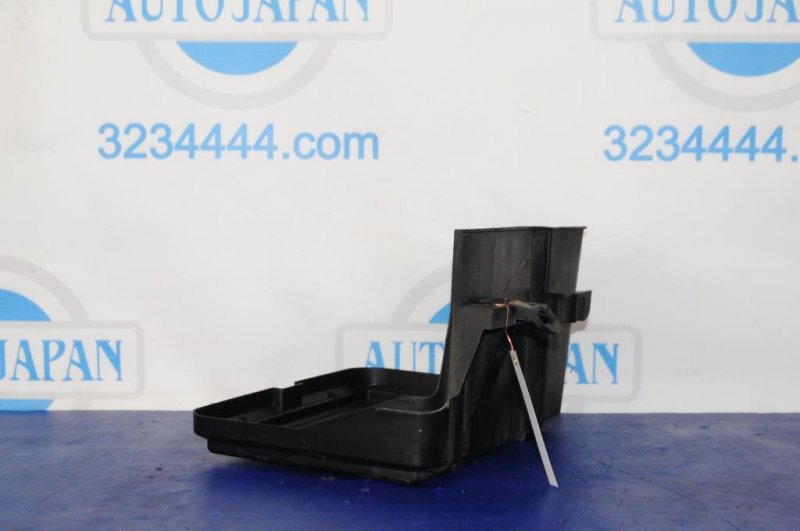 Полка аккумулятора HONDA LEGEND 04-13 31521-SJA-A01 Б/У