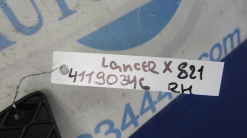 Накладка противотуманной фары правая LANCER X 10 07-15 2008 Седан 2.0