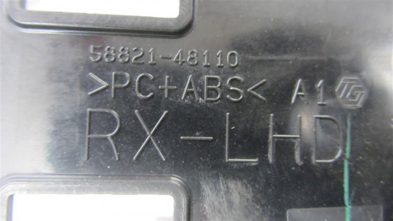 Накладка в салоне RX300/330/350/400 03-09