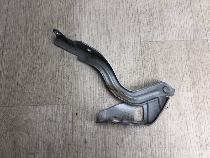 Петля капота правая HYUNDAI ACCENT RB 10- 2013 RB 1.6 G4FD 79120-1R000 Б/У