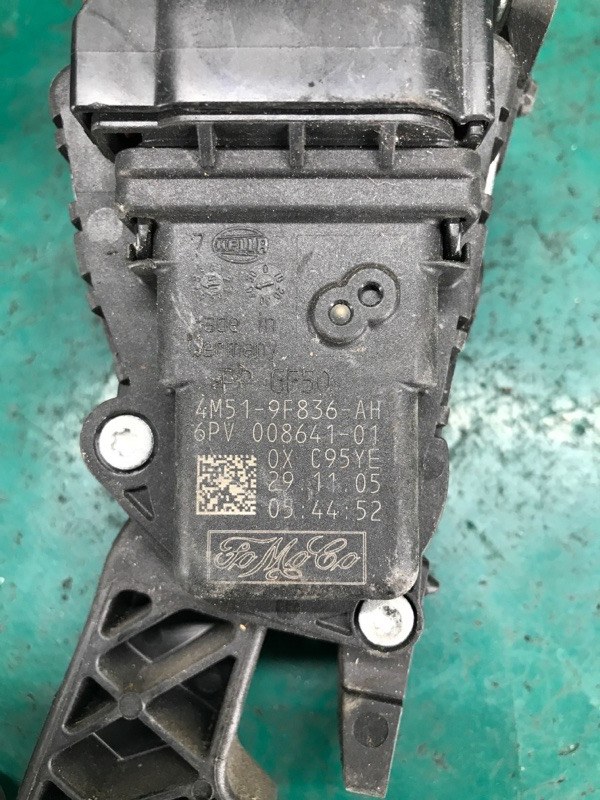 Педаль газа 3 BK 03-08 2006 SEDAN 2.3 L3