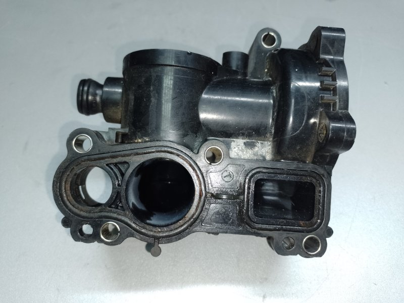 Корпус помпы Q5 08-16 2015 8R CPMB 2.0 TFSI