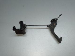 Крюк замка капота LEXUS ES300 ES330 01-06 2005