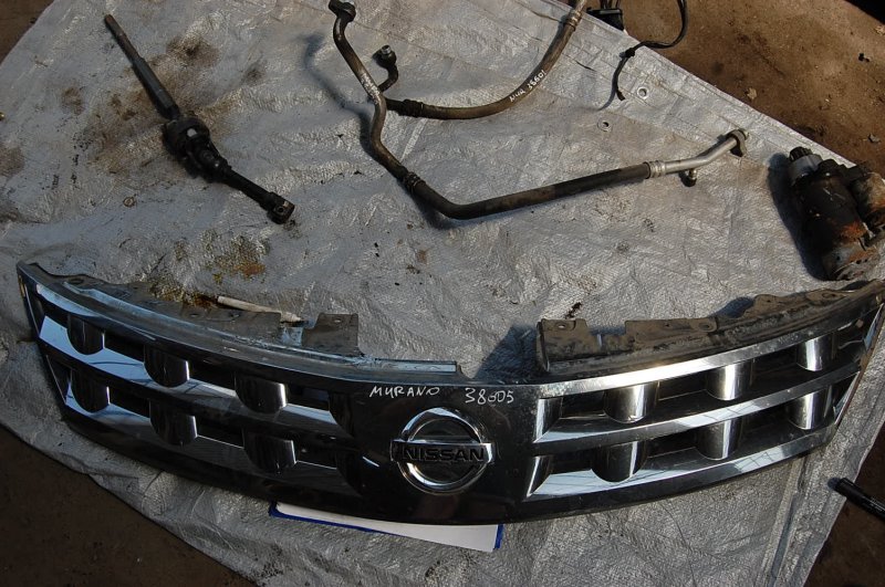 Решетка радиатора NISSAN MURANO Z50 02-07 62310-CA000 Б/У