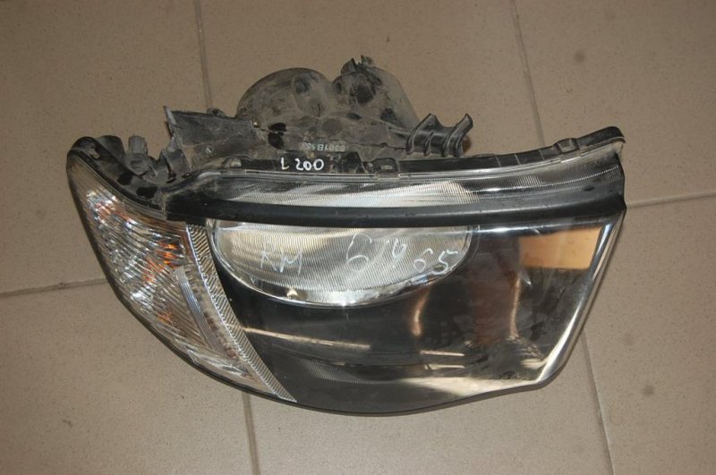 Фара передняя правая MITSUBISHI L200 06-14 MN146196 Б/У