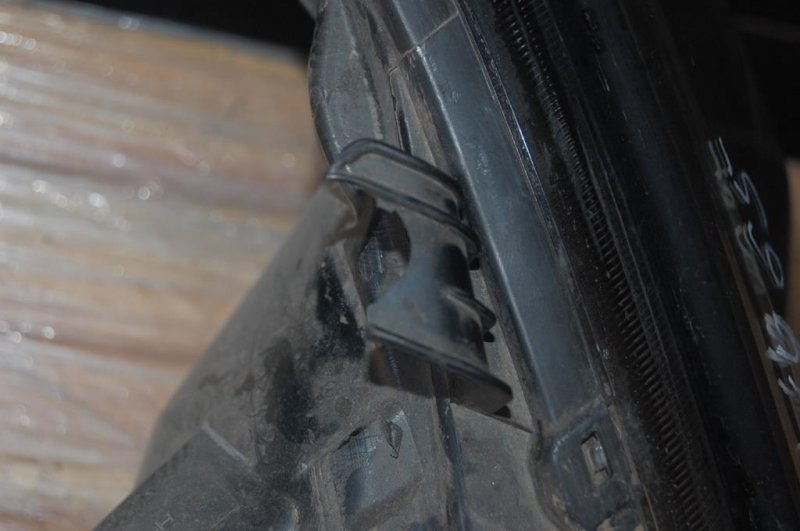 Фара передняя правая MITSUBISHI L200 06-14