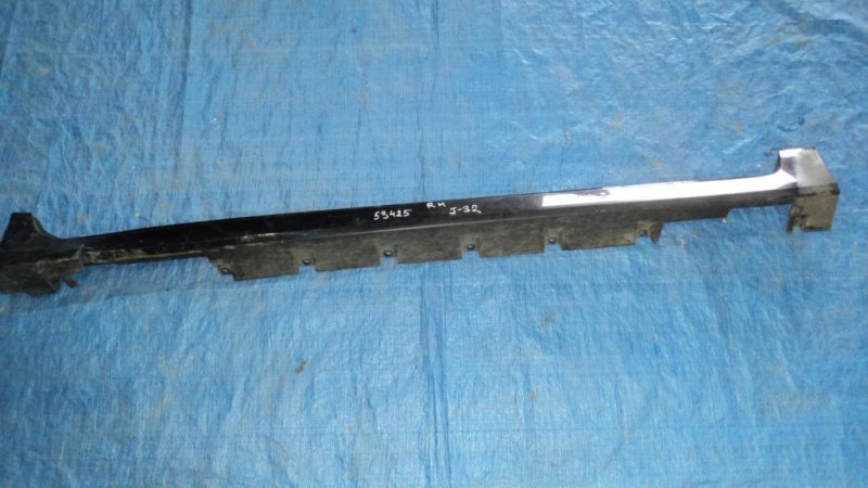 Накладка порога наружная правая NISSAN TEANA J32 08-14 Б/У