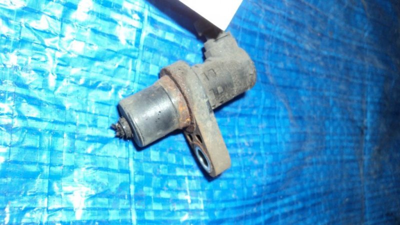 Датчик ABS передний правый CAMRY 40 06-11