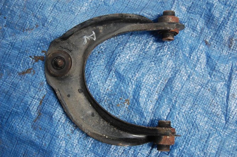 Рычаг передней подвески верхний передний левый ACCORD CU8 / TSX 08-14