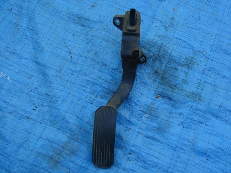 Педаль газа CAMRY 40 06-11
