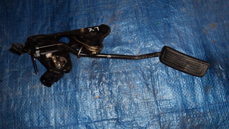 Педаль газа LEXUS LX470 98-07 Б/У