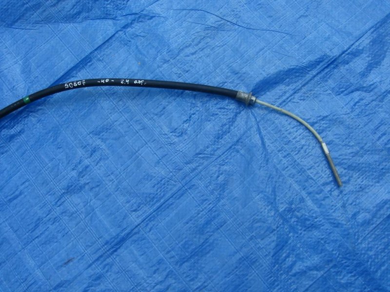 Трос стояночного тормоза CAMRY 40 06-11