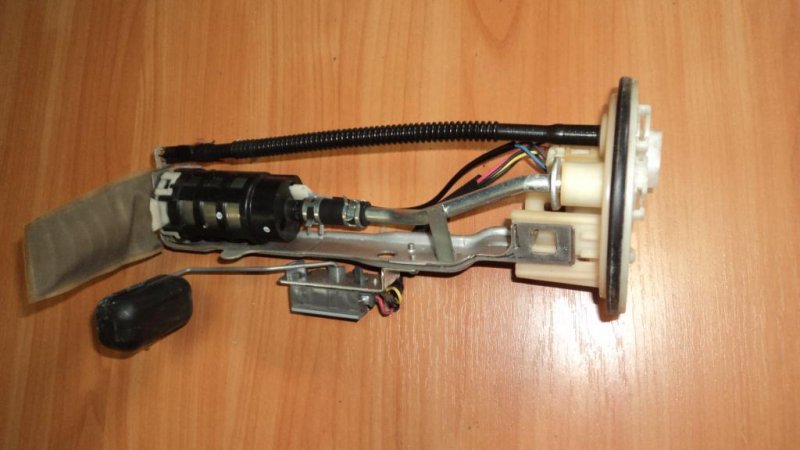 Топливный насос LEXUS LX570 07-15 Б/У