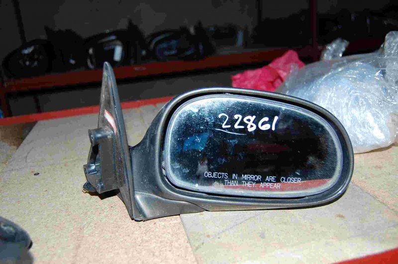 Зеркало правое KIA CLARUS 96-01 0K9BC691205C Б/У