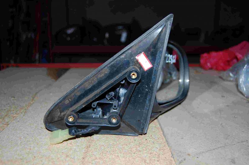 Зеркало правое KIA CLARUS 96-01