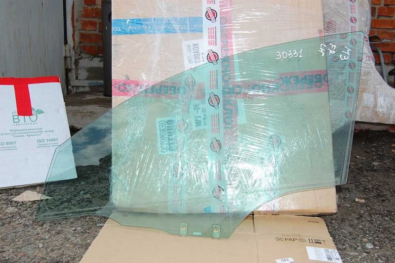 Запчасть стекло двери переднее левое MAZDA 3 BK 03-08 BP4K-59-511B Б/У Стекло двери переднее левое MAZDA 3 BK 03-08 BP4K-59-511B Б/У