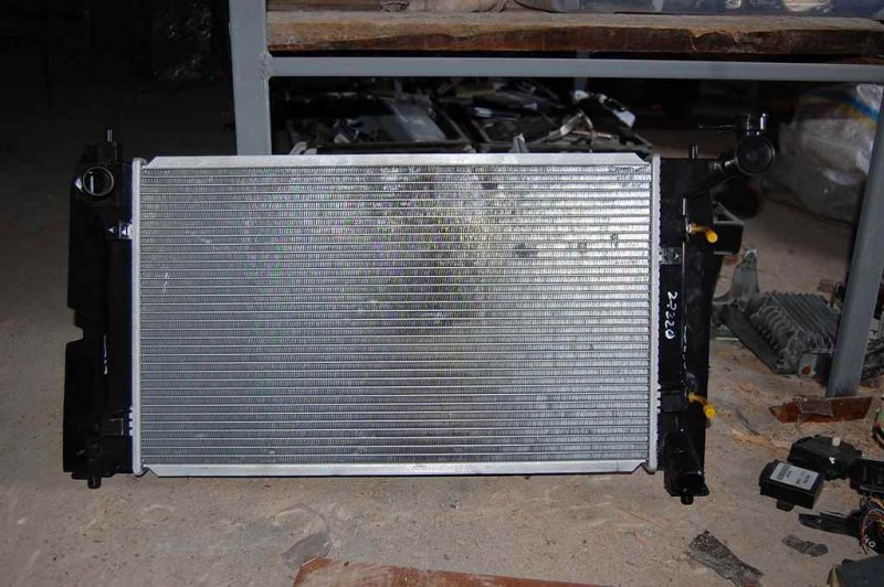 Запчасть радиатор основной TOYOTA COROLLA 120 00-07 новая Радиатор основной TOYOTA COROLLA 120 00-07 новая