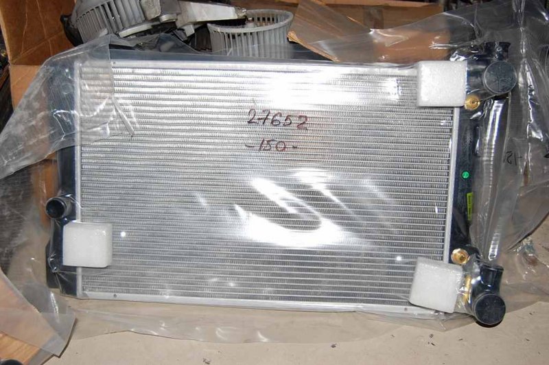 Запчасть радиатор основной TOYOTA COROLLA 120 00-07 новая Радиатор основной TOYOTA COROLLA 120 00-07 новая