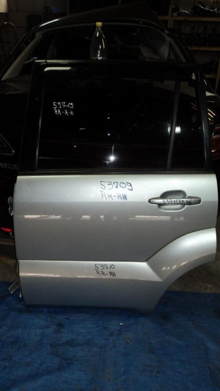 Дверь задняя левая TOYOTA LAND CRUISER PRADO 120 02-09 67004-60260 Б/У