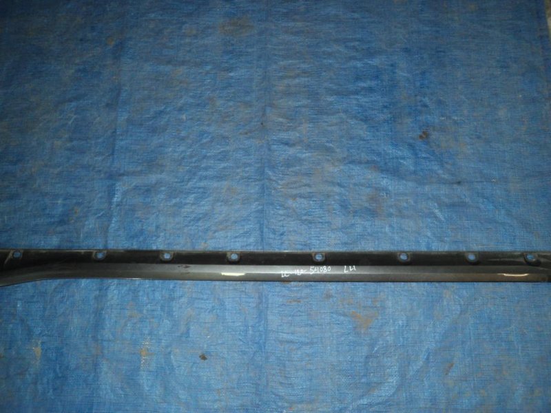 Накладка порога наружная левая TOYOTA LAND CRUISER PRADO 120 02-09 75852-60050 Б/У