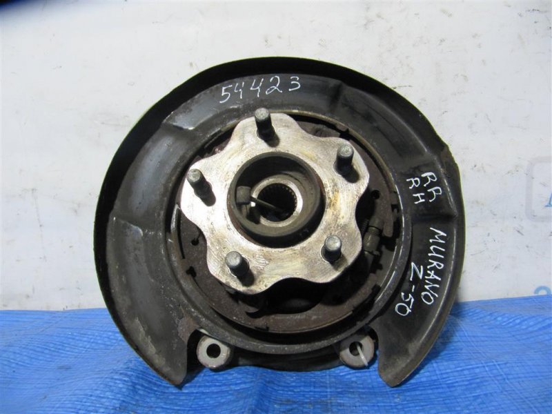 Ступица задняя правая MURANO Z50 02-07 Ступица задняя правая MURANO Z50 02-07