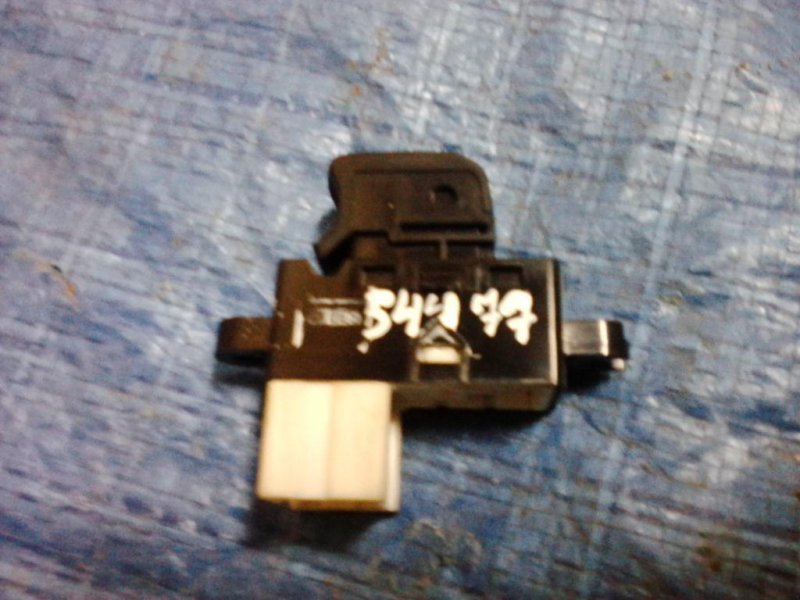 Запчасть кнопка стеклоподъемника задняя NISSAN MURANO Z50 02-07 25411-AX610 Б/У Кнопка стеклоподъемника задняя NISSAN MURANO Z50 02-07 25411-AX610 Б/У