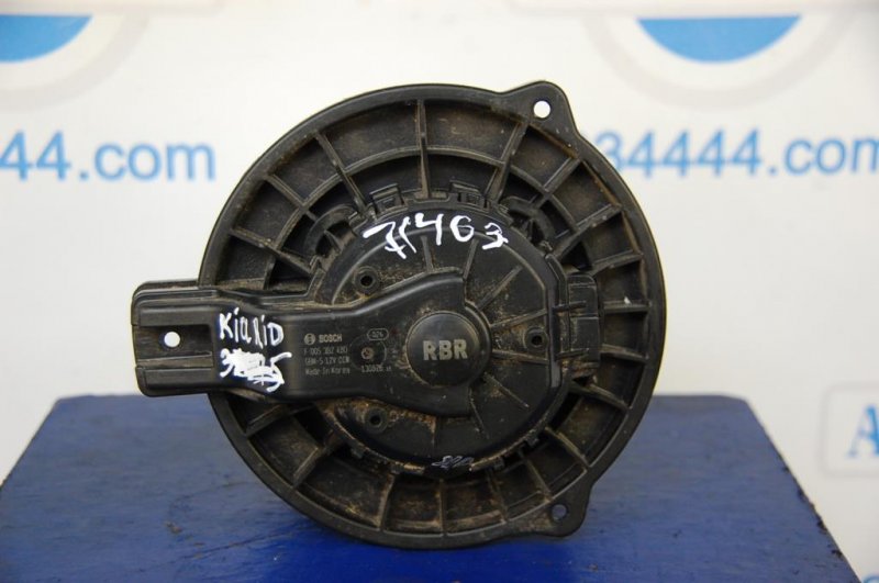 Запчасть моторчик печки KIA RIO UB 2011-2017 Б/У Моторчик печки KIA RIO UB 2011-2017 Б/У