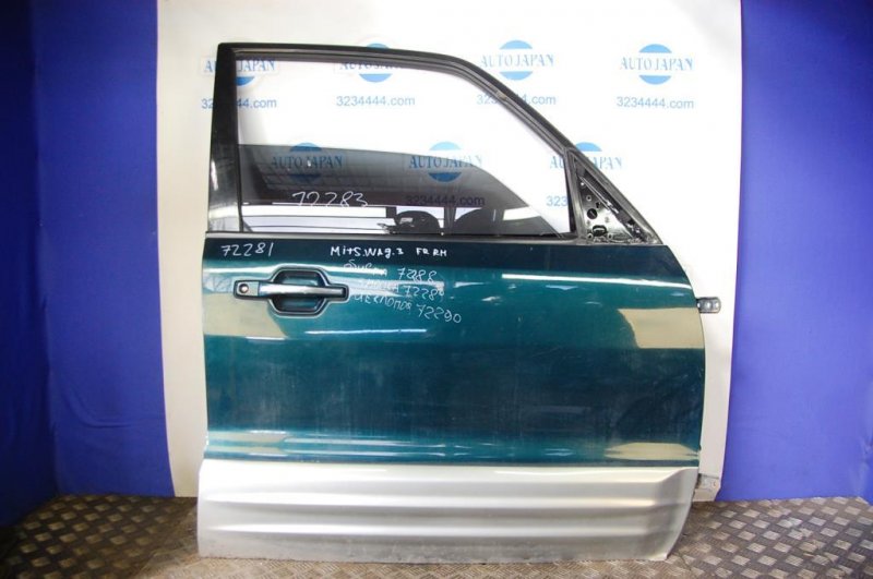 Запчасть дверь передняя правая MITSUBISHI PAJERO 99-06 MR555448 Б/У Дверь передняя правая MITSUBISHI PAJERO 99-06 MR555448 Б/У