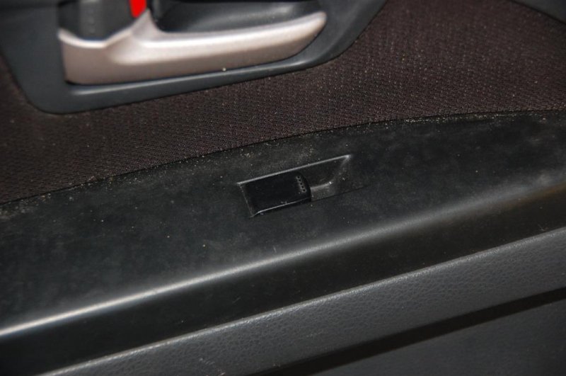 Кнопка стеклоподъемника SUZUKI SX4 06-13 Б/У