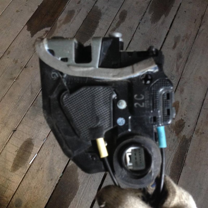 Запчасть замок двери задний правый TOYOTA RAV4 05-12 69050-42021 Б/У Замок двери задний правый TOYOTA RAV4 05-12 69050-42021 Б/У