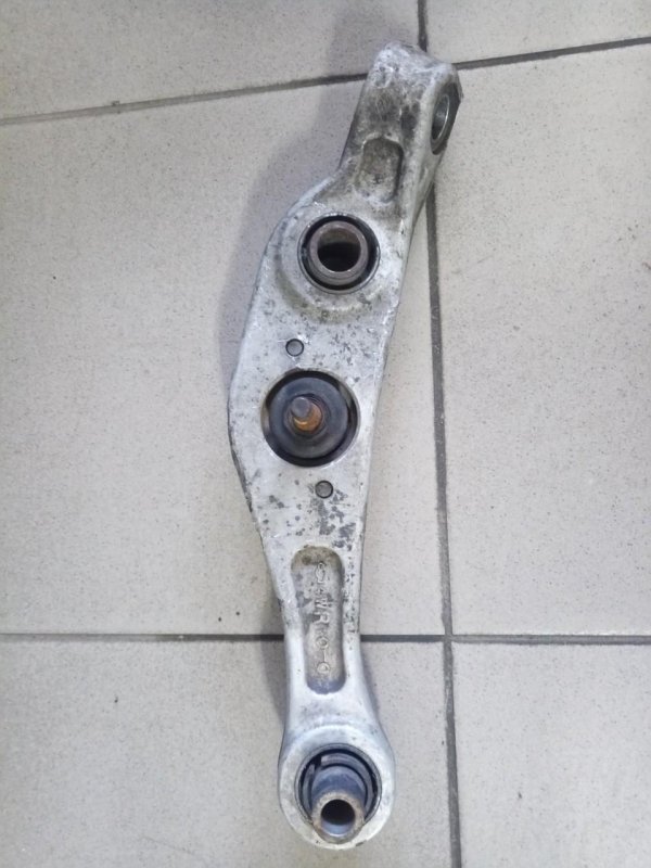 Рычаг передней подвески нижний передний правый G35 03-07 Рычаг передней подвески нижний передний правый G35 03-07