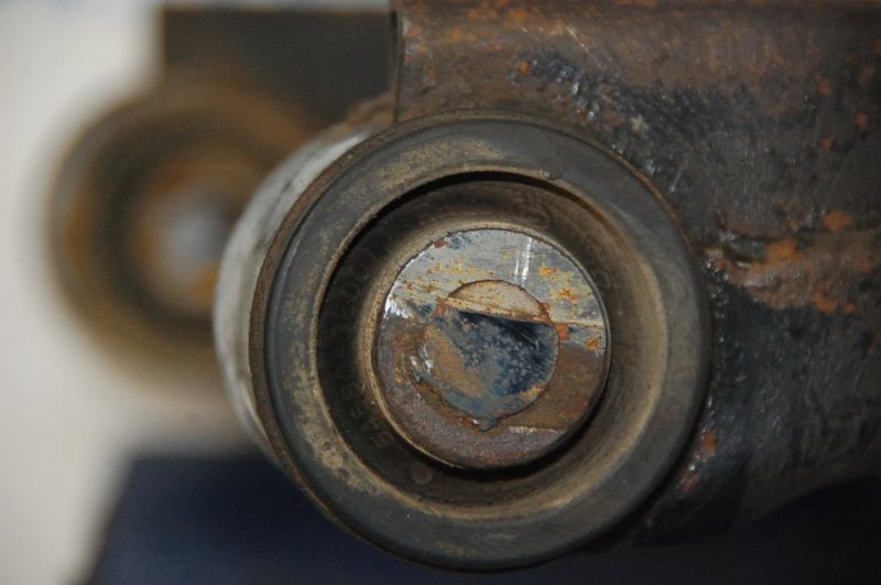 Рычаг передней подвески нижний передний правый SORENTO BL 02-09