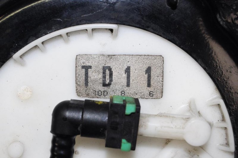 Топливный насос CX-9 06-16