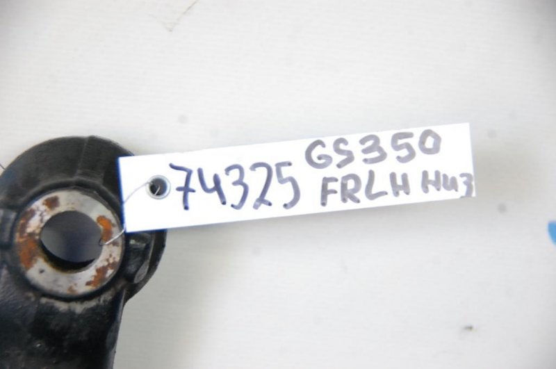 Рычаг передней подвески нижний передний левый GS350 GS300 05-11