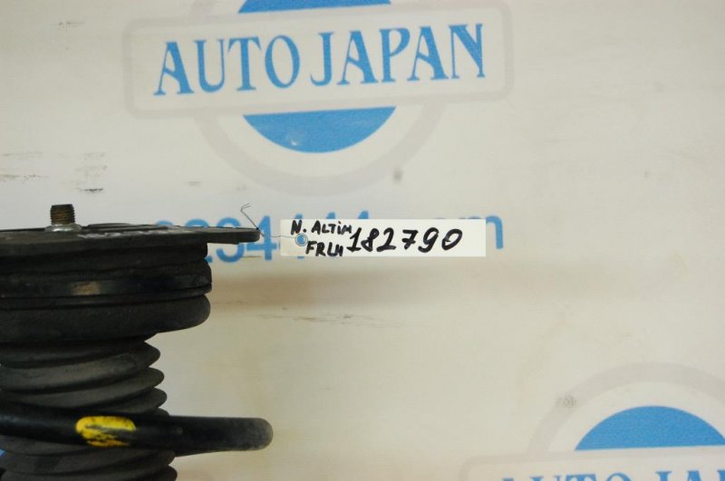 Амортизатор передний левый NISSAN ALTIMA L32 07-12