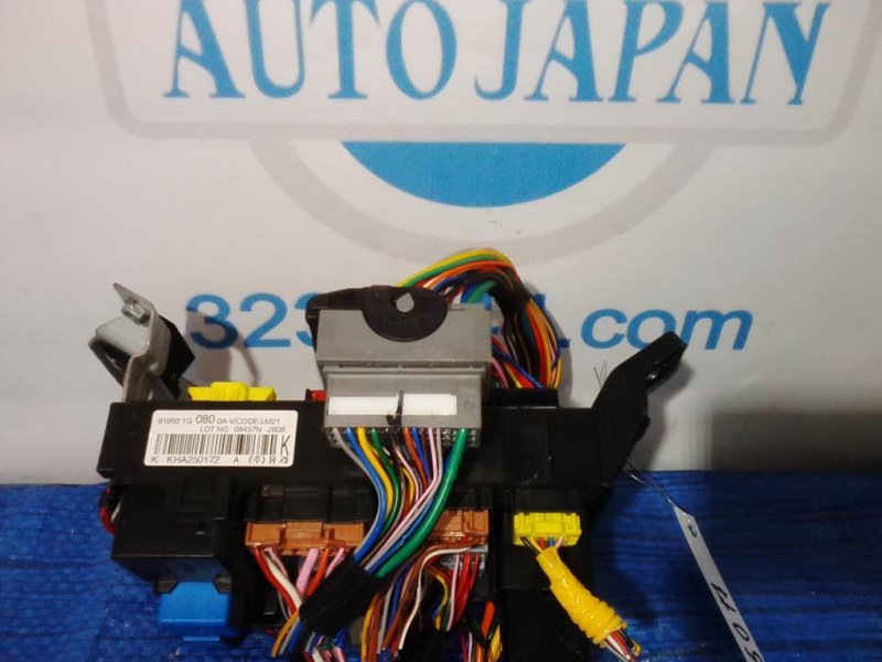 Блок предохранителей моторный отсек RIO JB 2005-2011 Блок предохранителей моторный отсек RIO JB 2005-2011