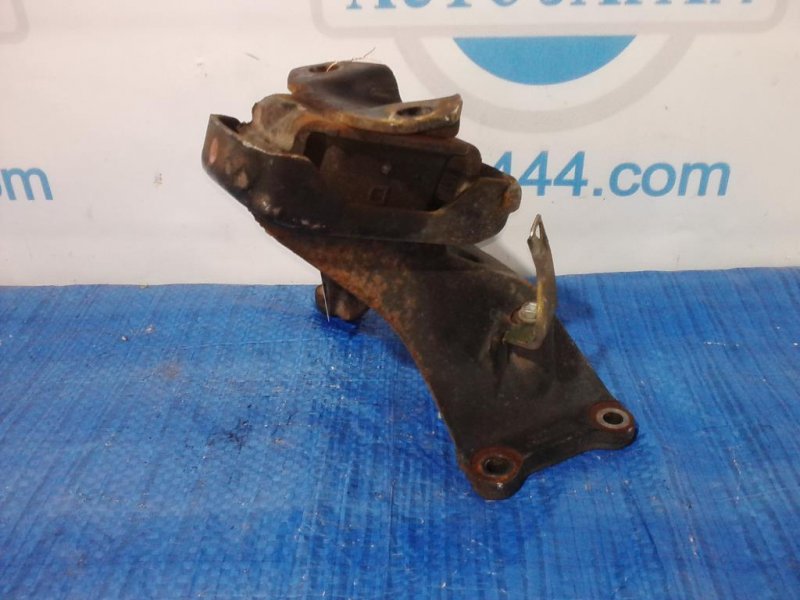 Кронштейн опоры двигателя левый SEQUOIA 01-07