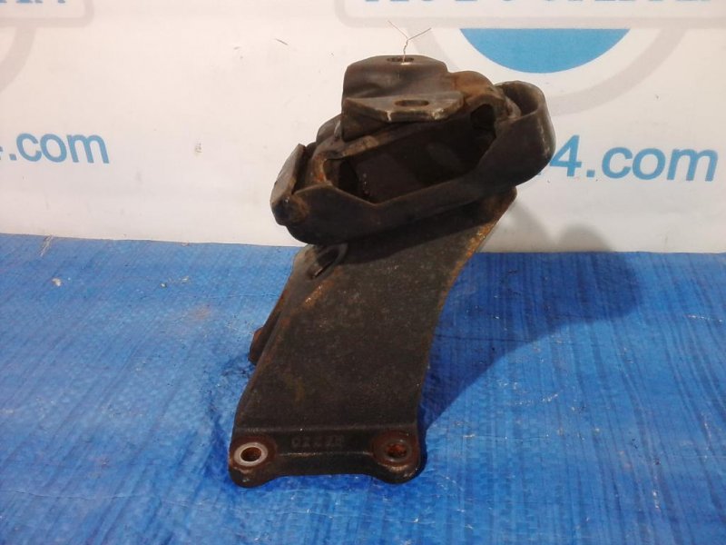 Кронштейн опоры двигателя правый SEQUOIA 01-07 Кронштейн опоры двигателя правый SEQUOIA 01-07