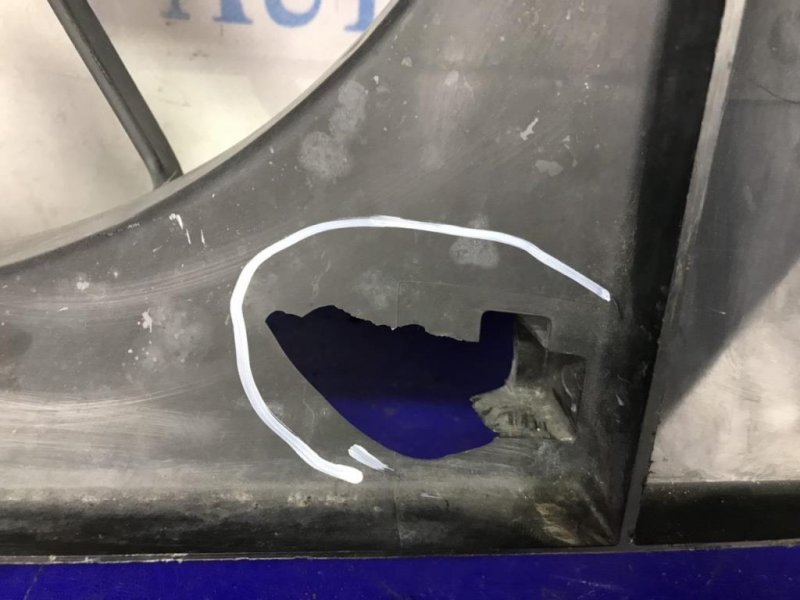 Диффузор вентилятора основного радиатора INFINITI M35/M45 04-10