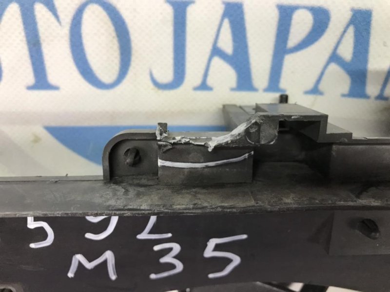 Диффузор вентилятора основного радиатора M35/M45 04-10