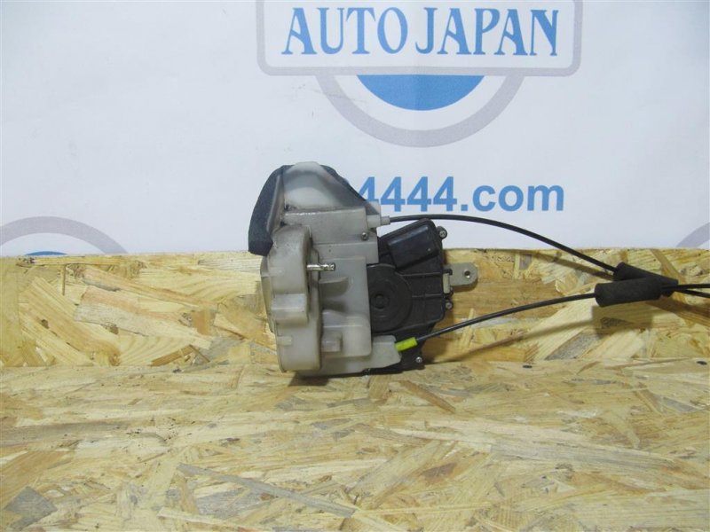 Запчасть замок двери задний правый SUBARU FORESTER SH 07-12 61035SC200 Б/У Замок двери задний правый SUBARU FORESTER SH 07-12 61035SC200 Б/У