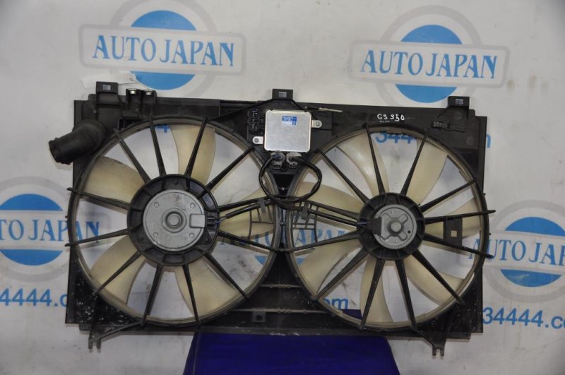 Запчасть диффузор вентилятора основного радиатора LEXUS GS350 GS300 05-11 2008 Седан 3.5 16711-31240 Б/У Диффузор вентилятора основного радиатора LEXUS GS350 GS300 05-11 2008 Седан 3.5 16711-31240 Б/У