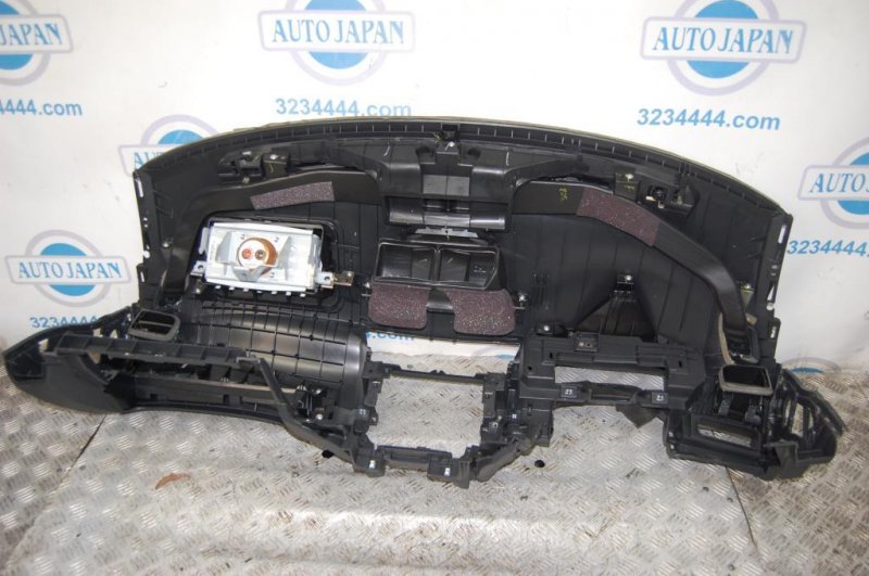 Торпедо NISSAN SENTRA B17 12-21 Седан 1.8 Торпедо NISSAN SENTRA B17 12-21 Седан 1.8