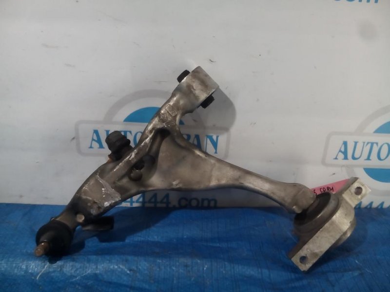 Рычаг передней подвески нижний передний правый M35/M45 04-10