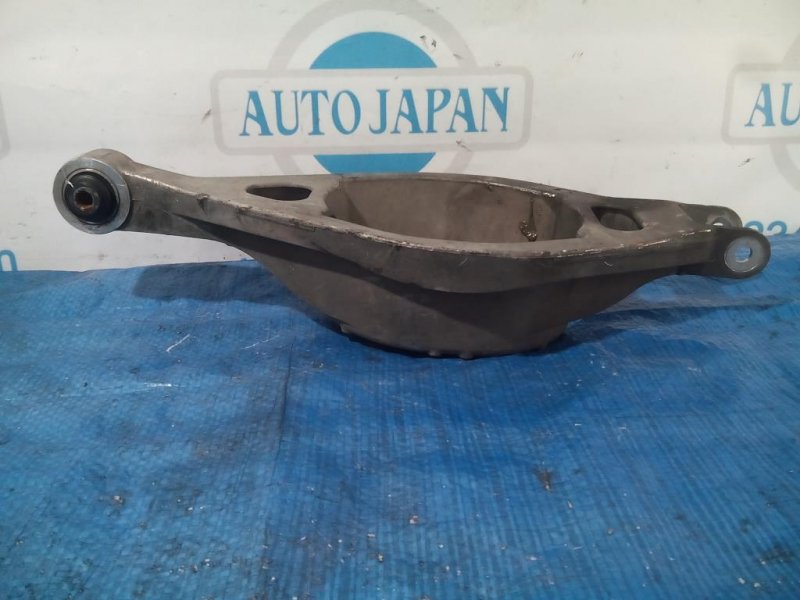 Рычаг задней подвески поперечный нижний задний левый INFINITI M35/M45 04-10