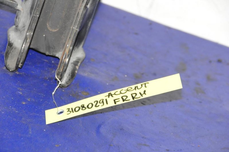 Амортизатор передний правый ACCENT RB 10- 2012 Седан 1.6 Амортизатор передний правый ACCENT RB 10- 2012 Седан 1.6