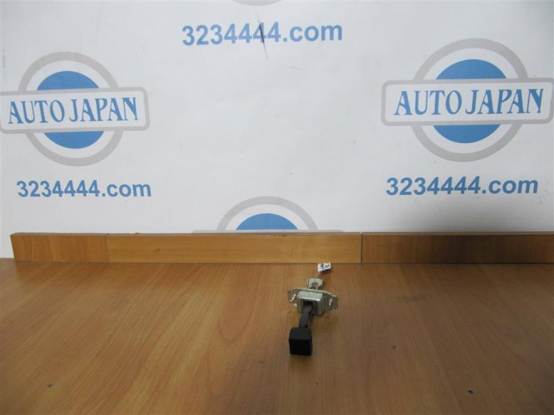 Ограничитель двери передний левый MITSUBISHI LANCER X 10 07-15