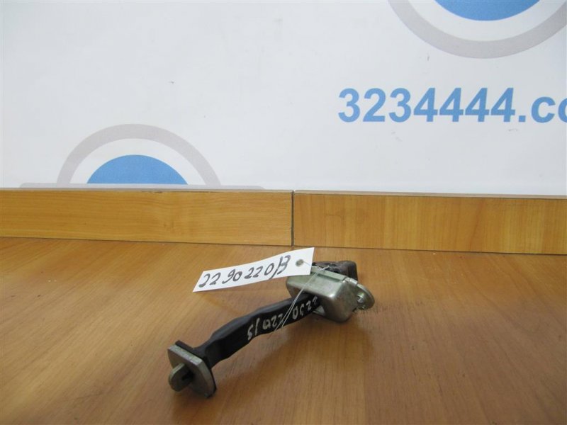 Ограничитель двери передний правый NISSAN MURANO Z51 07-14 Ограничитель двери передний правый NISSAN MURANO Z51 07-14